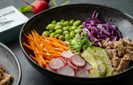 Fitnes recept: Poke bowl z rižem in tuno