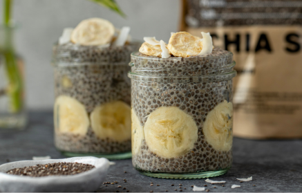 Recept za fitnes: Hitri bananin chia puding z mandljevim mlekom