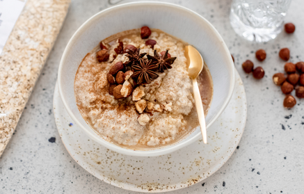 Fitnes recept: Ovsena kaša z medenjaki brez kuhanja